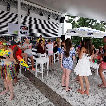 מלון Party Golden Sands