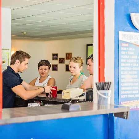 Party Golden Sands מלון 3*