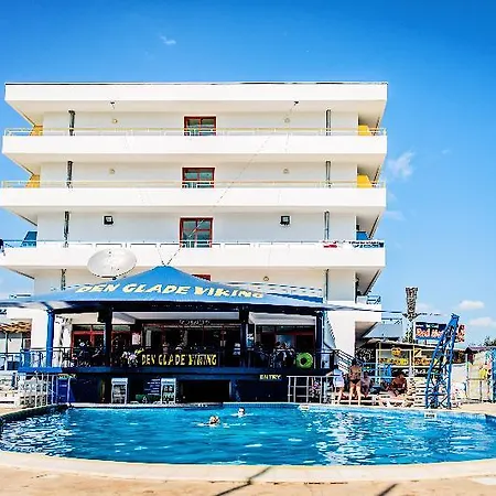 Party Golden Sands מלון