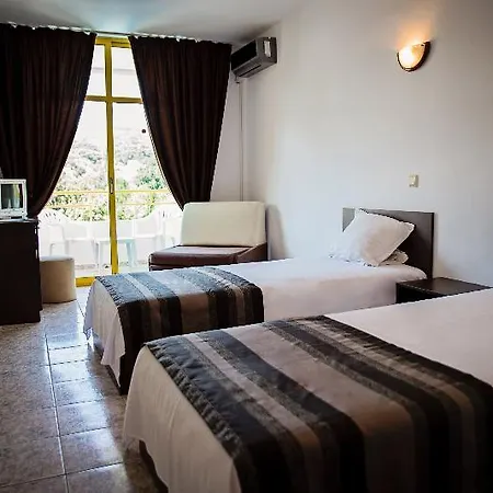 Party Golden Sands וארנה