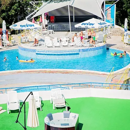 Party Golden Sands 3*