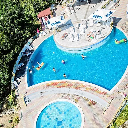 Party Golden Sands מלון 3*